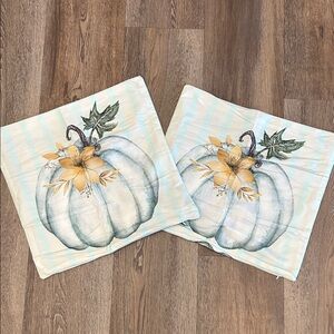 Striped Pumpkin Print Throw Pillow covers